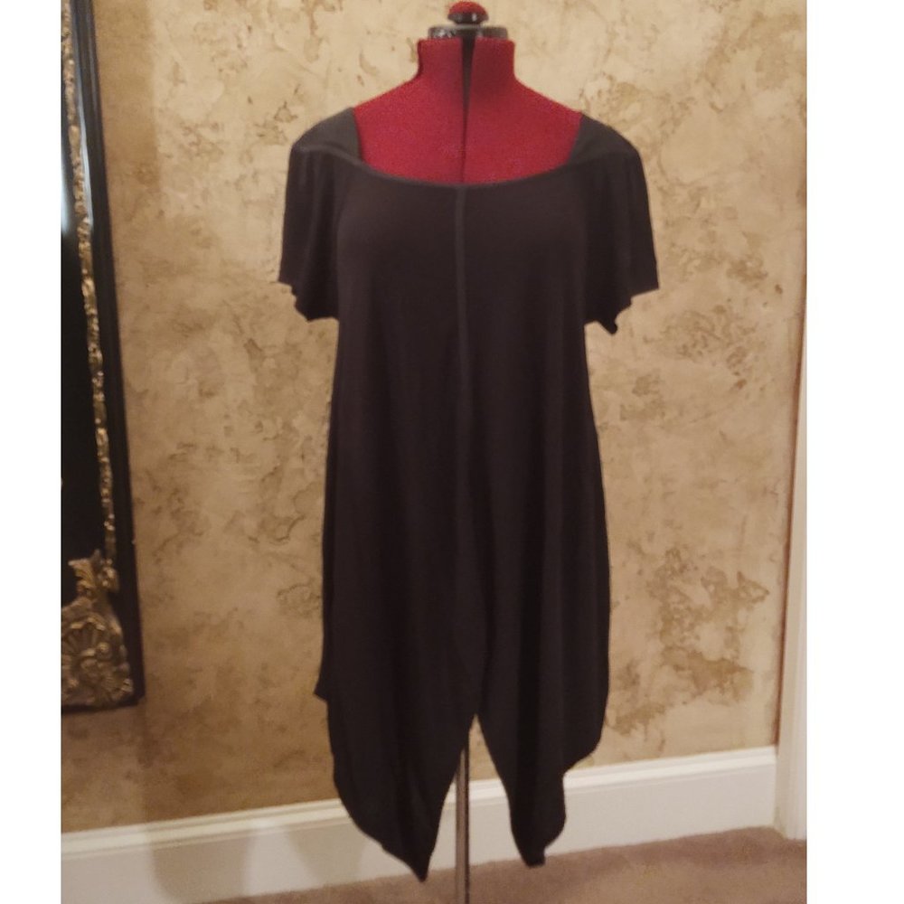 NWT Black Plus Size Short Dress with Handkerchief Hem